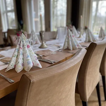 Hotel Gutshof Im Oertzetal Und Restaurant